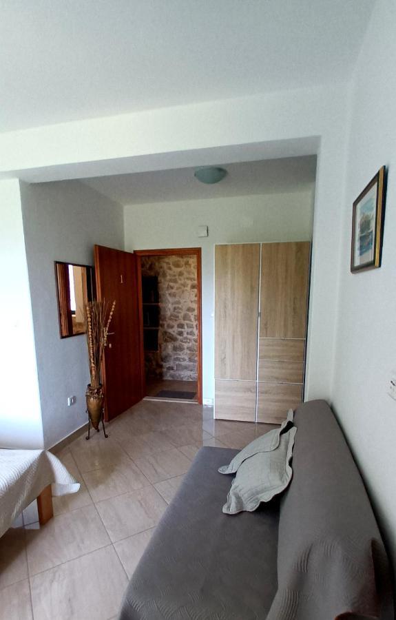 Apartmani Kremena Small Beach 200M Klek Exterior photo