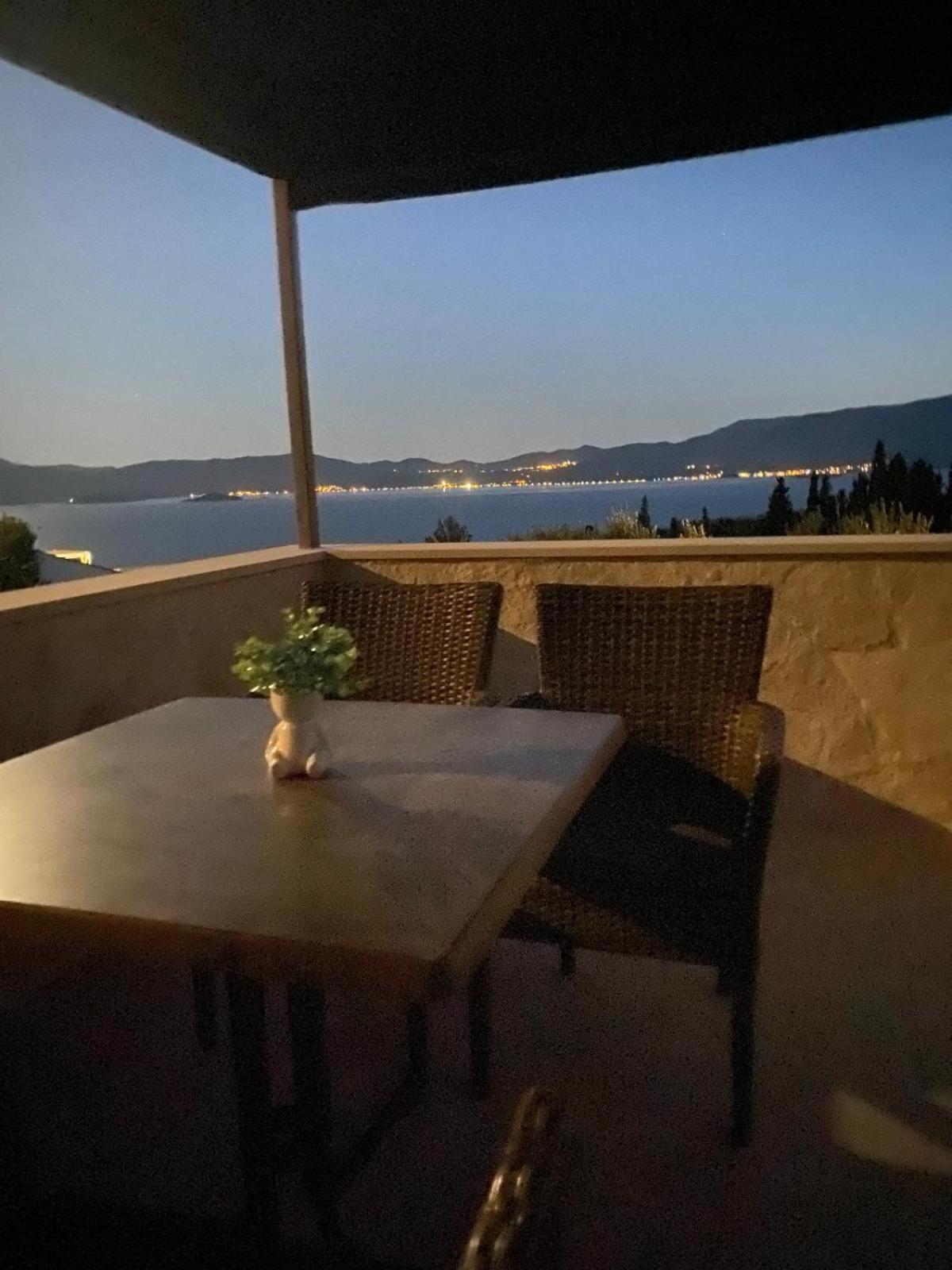 Apartmani Kremena Small Beach 200M Klek Exterior photo