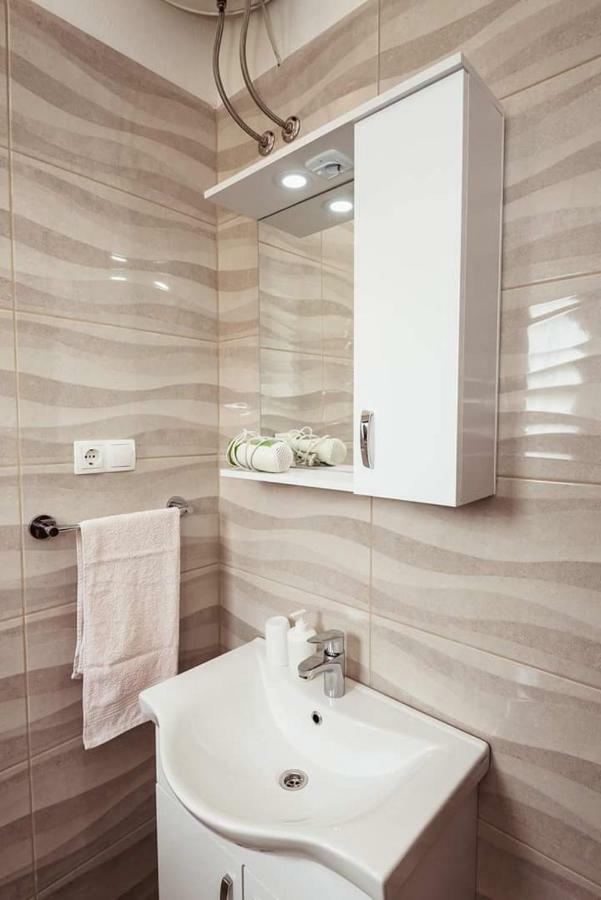 Apartmani Kremena Small Beach 200M Klek Exterior photo