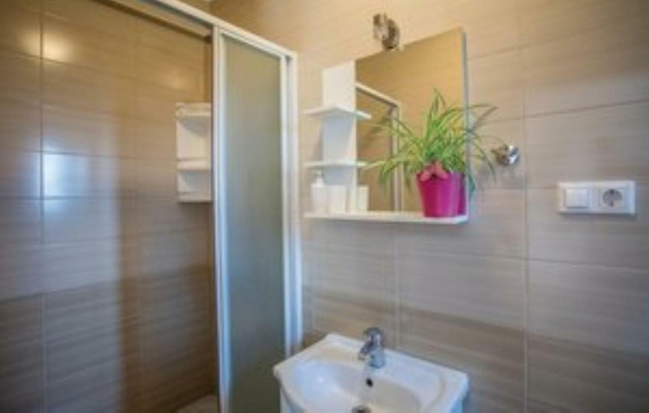 Apartmani Kremena Small Beach 200M Klek Exterior photo